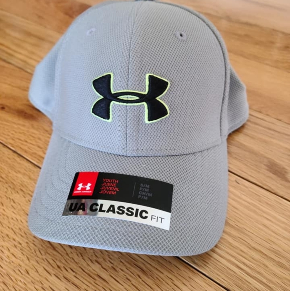 New Under Armour Youth Baseball Hat Size S/M